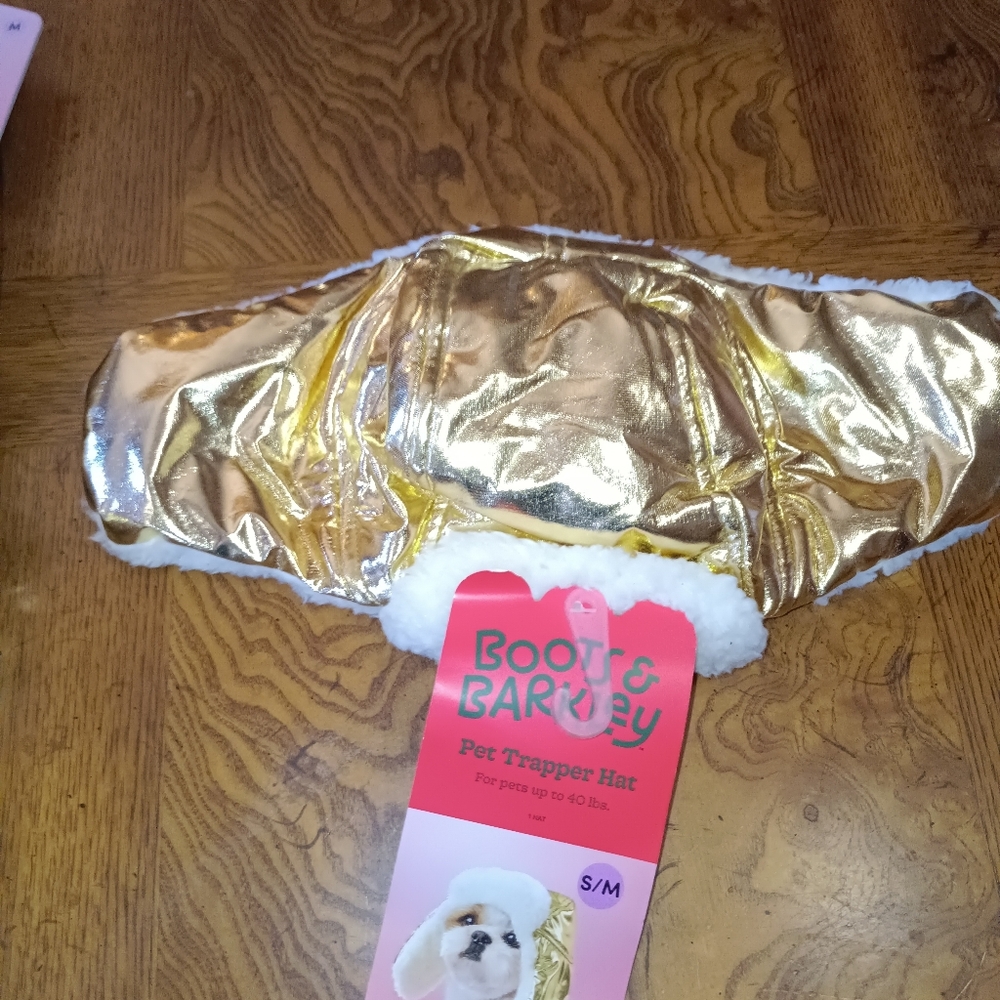 Boots & Barkley Metallic Gold Dog Puffer Vest And Trapper Hat Medium - Picture 7 of 11